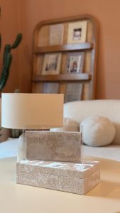 ظرف قماش بيج مطرز بالأوف وايت